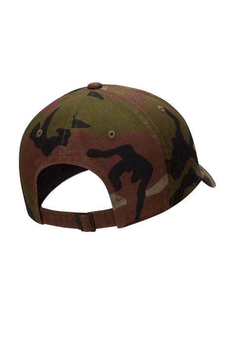 camoeflage nike pet